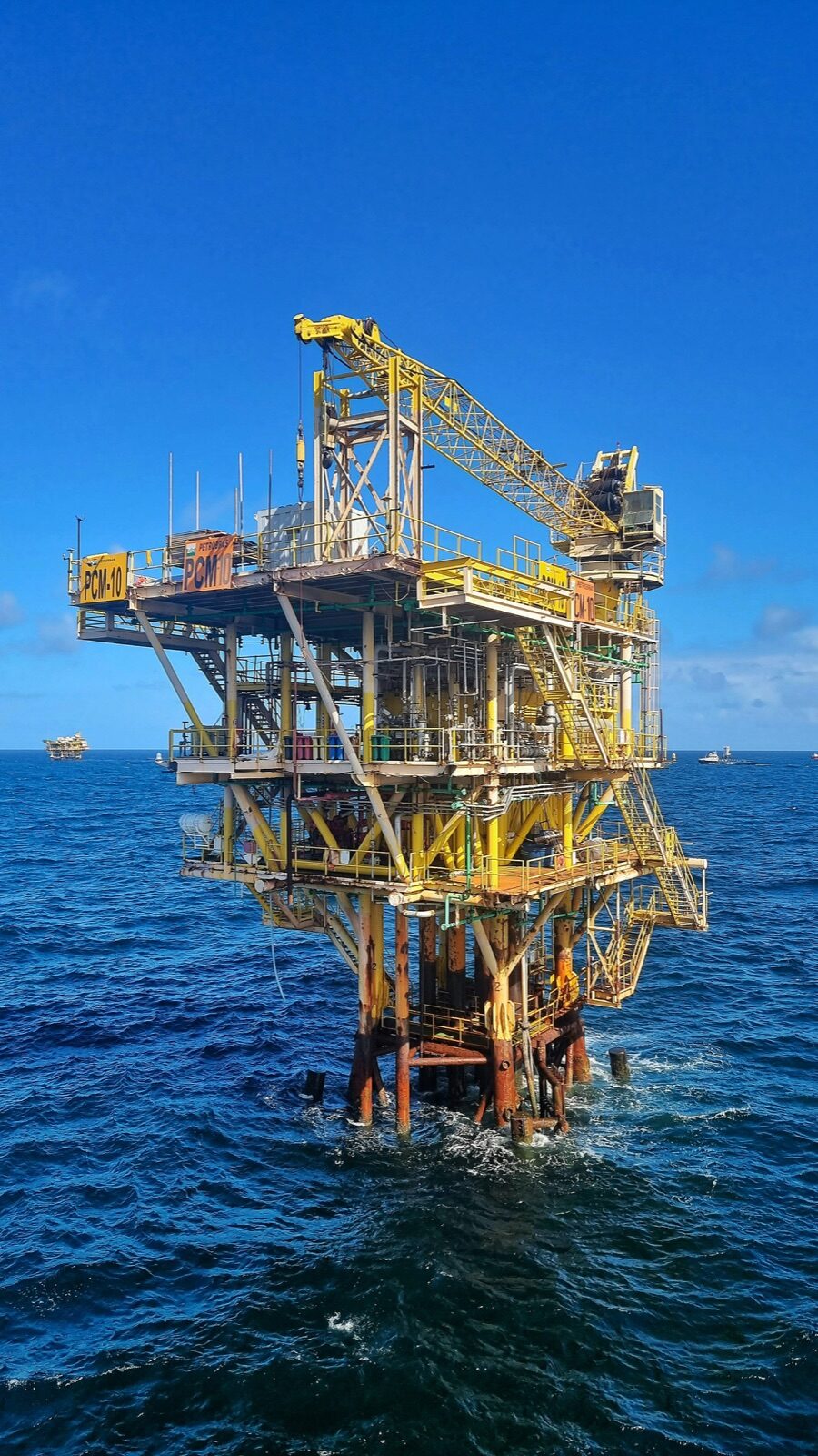 Oil rig platform in the middle of the ocean for Epo-Weld™ UHB ultra high bond epoxy automotive and down-hole electronics
